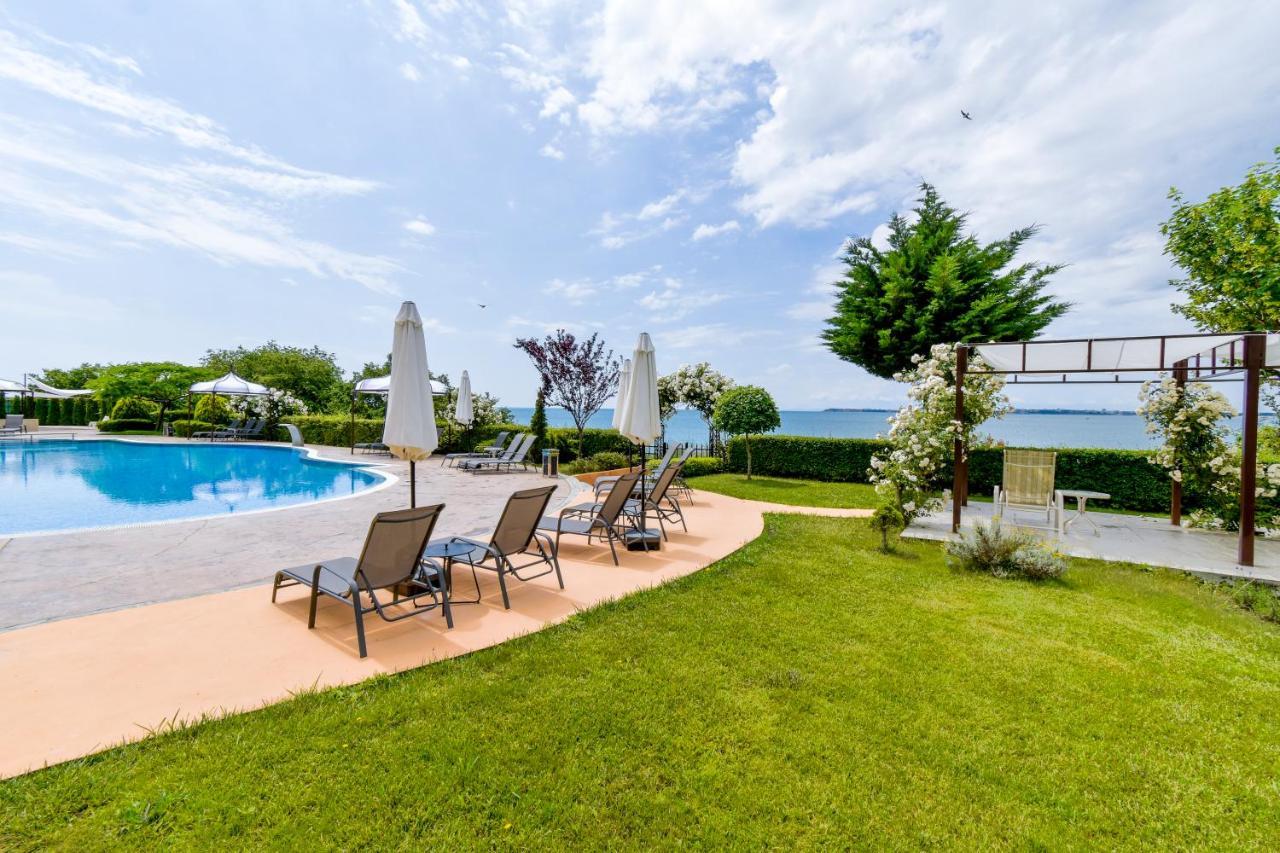 Royal Bay Apartments With Self Check-In Sveti Vlas Exterior photo