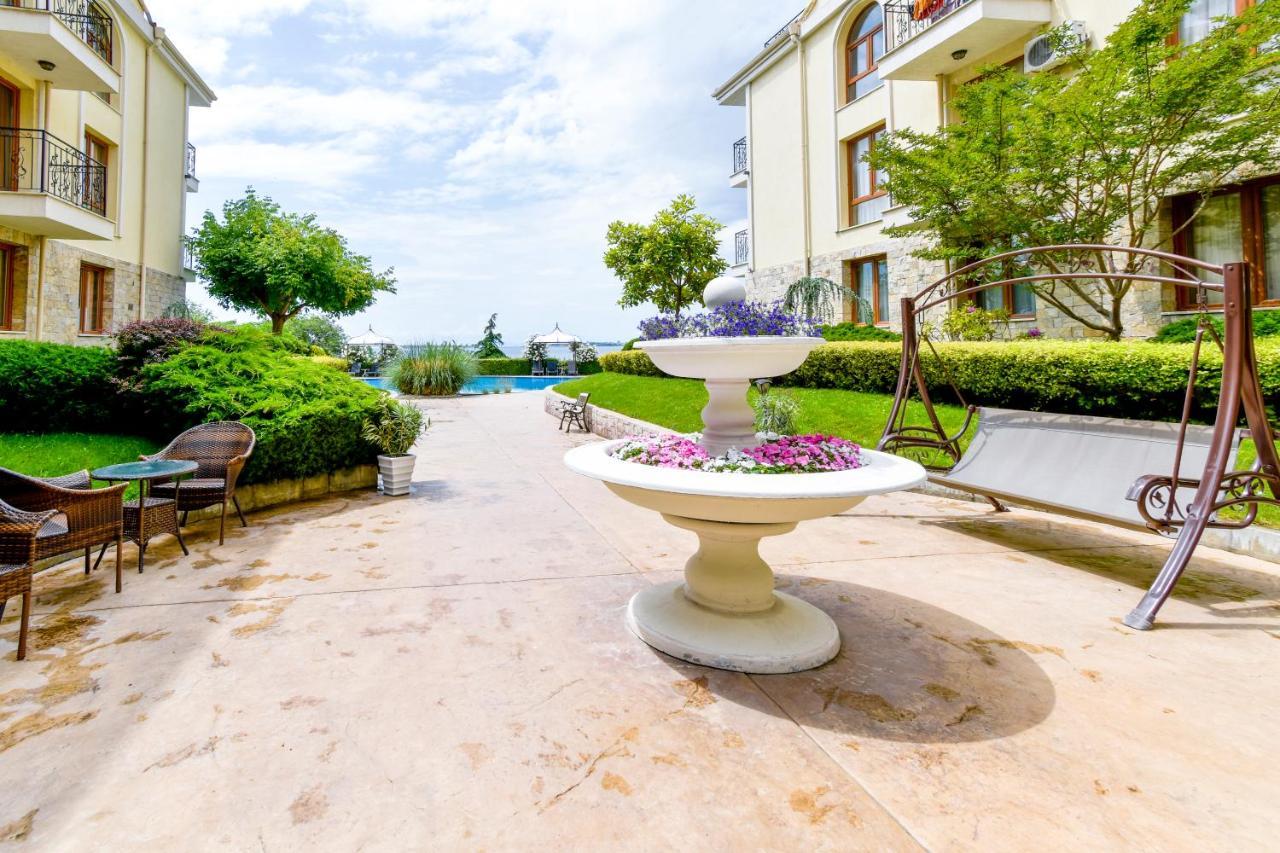 Royal Bay Apartments With Self Check-In Sveti Vlas Exterior photo