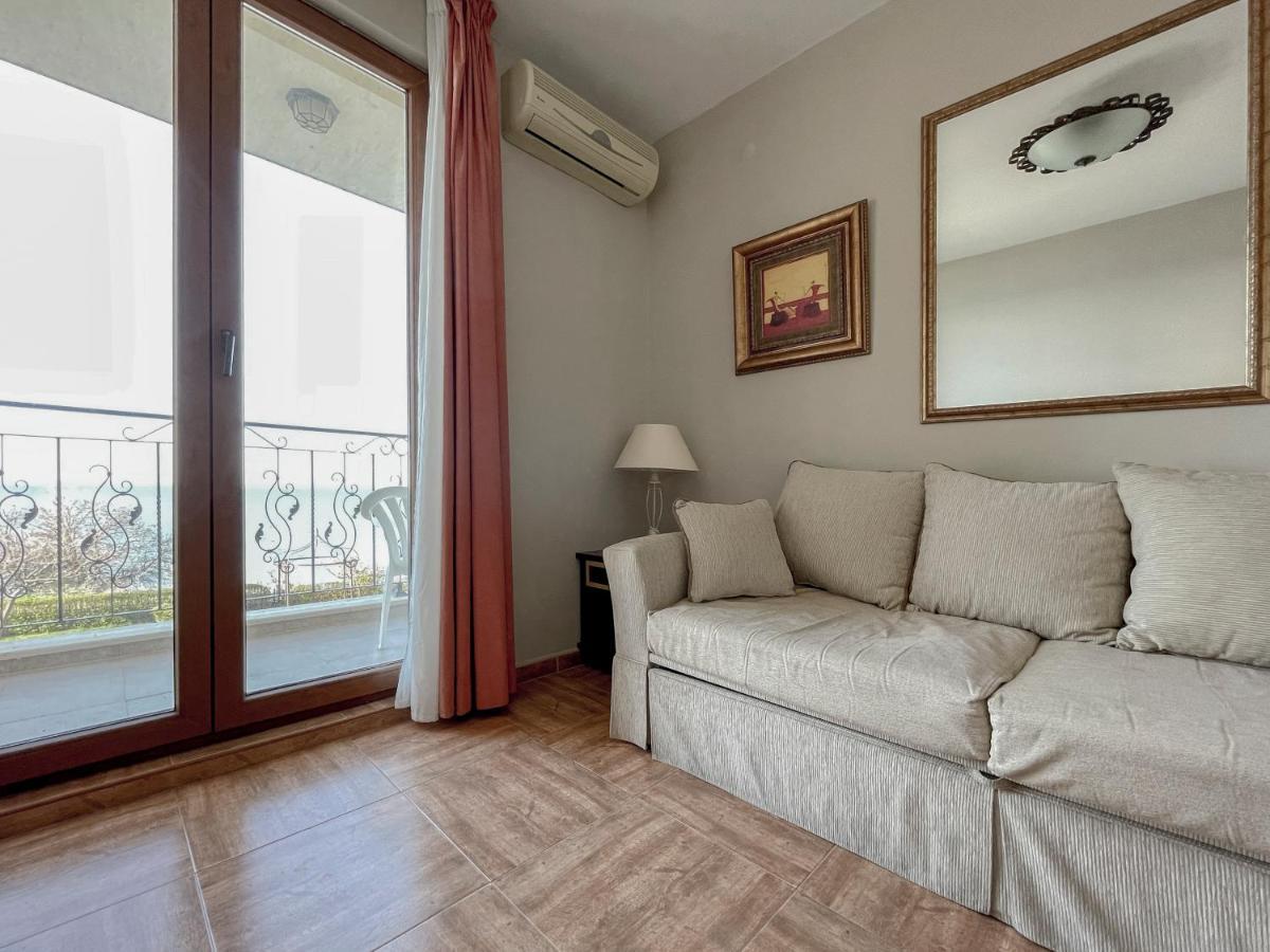 Royal Bay Apartments With Self Check-In Sveti Vlas Exterior photo